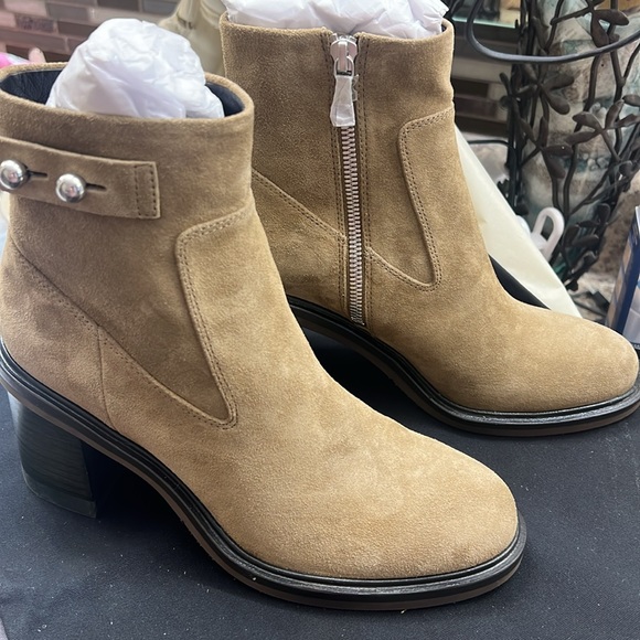 Rag’n’Bone Shoes - 🌈🛍️Rag & Bone New York Msrp 595.00🌈🛍️ new inbox